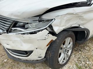 2016 Lincoln MKX Premiere - Primary Damage Straight On Image